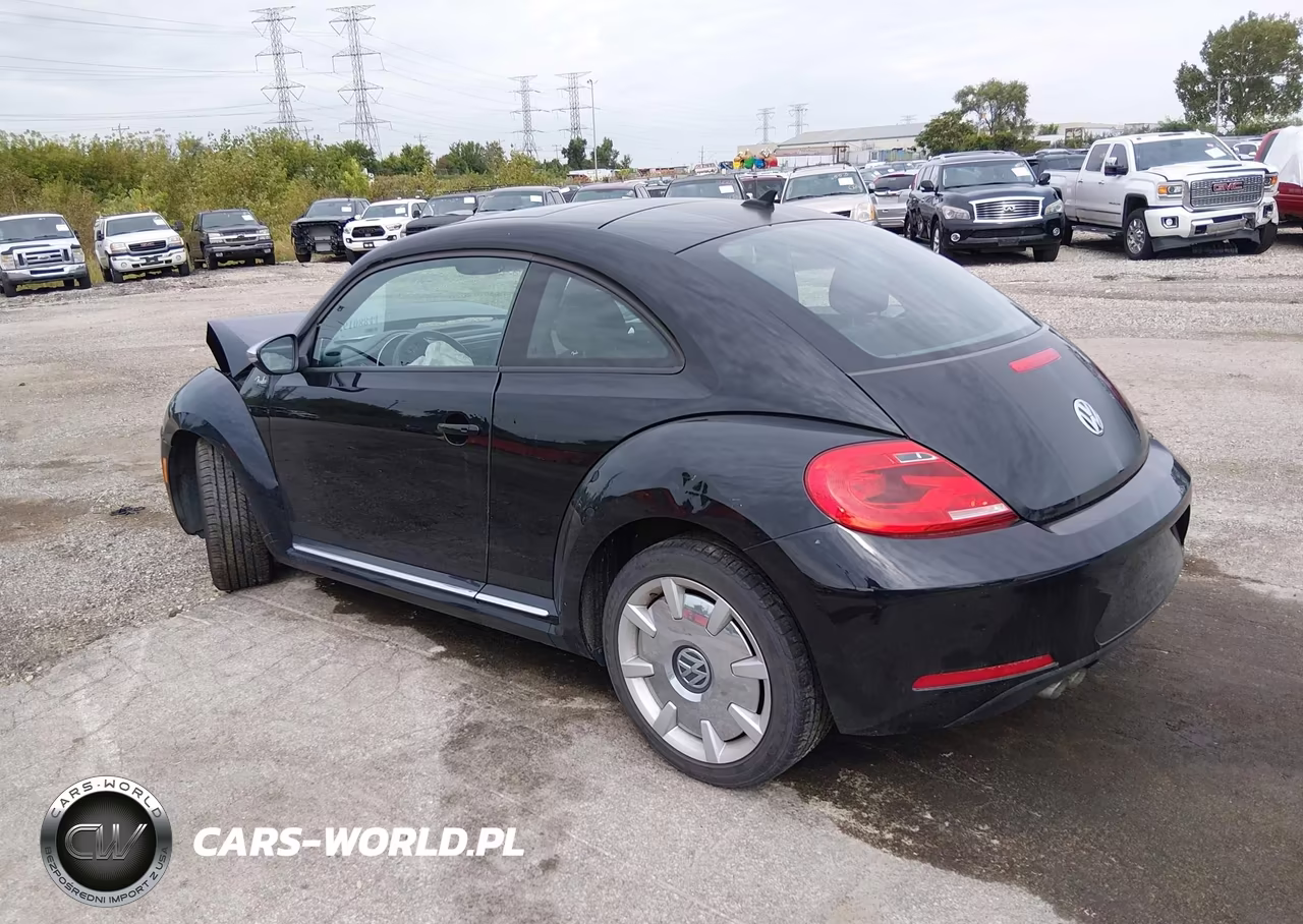 2013 Volkswagen Beetle 2.5L Fender Edition VIN:3VWJX7AT0DM660833 - 3