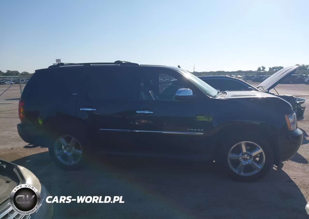 2011 Chevrolet Tahoe Ltz VIN:1GNSCCE05BR312587 - 13