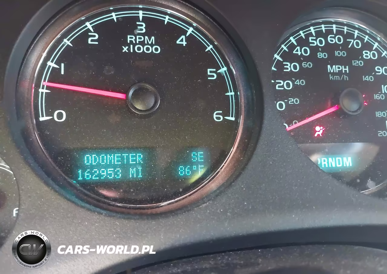 2011 Chevrolet Tahoe Ltz VIN:1GNSCCE05BR312587 - 15