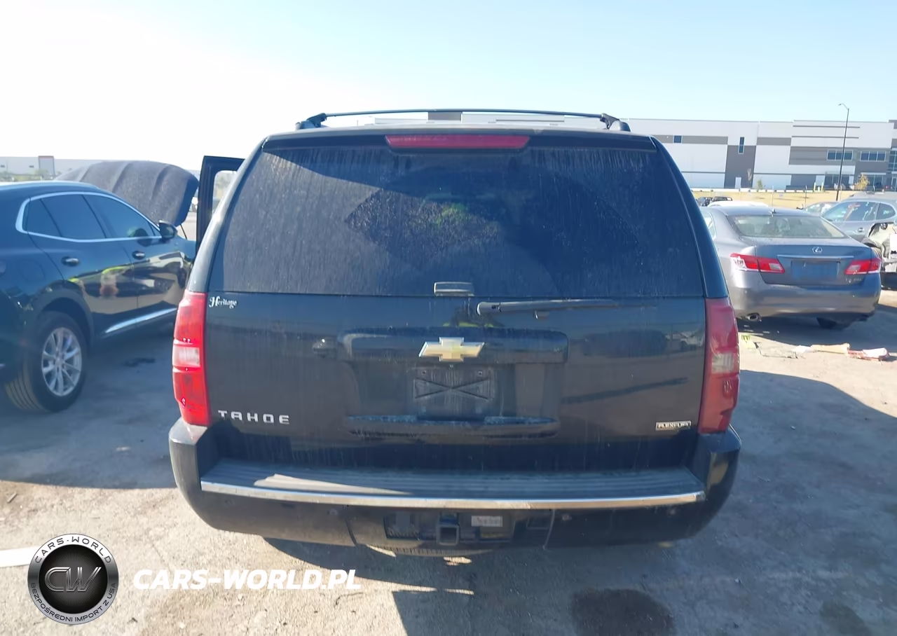 2011 Chevrolet Tahoe Ltz VIN:1GNSCCE05BR312587 - 16