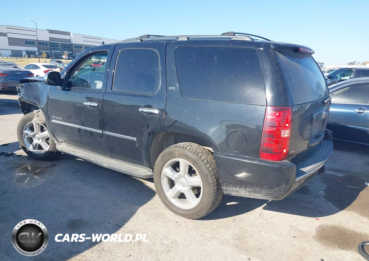 2011 Chevrolet Tahoe Ltz VIN:1GNSCCE05BR312587 - 3