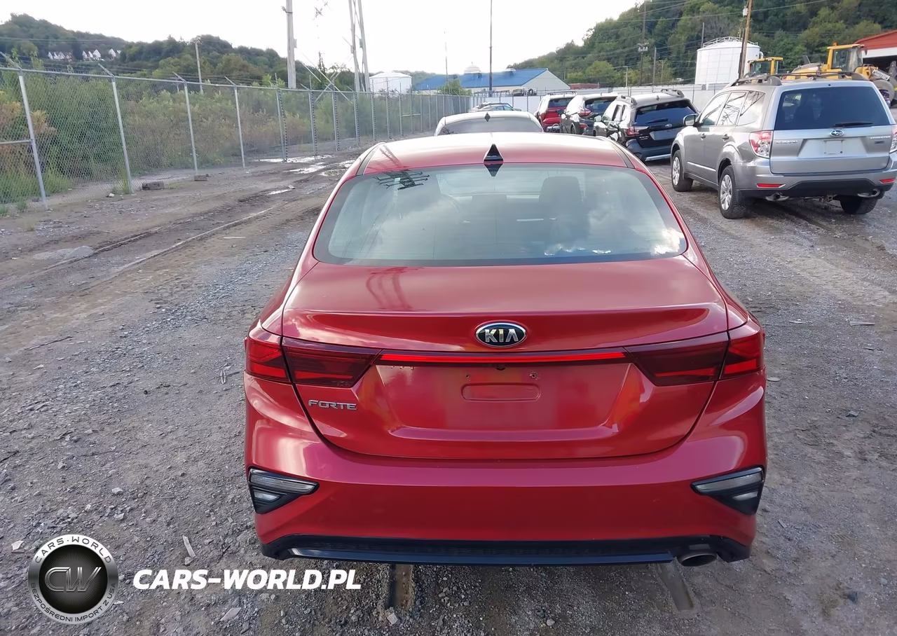 2021 Kia Forte Lxs VIN:3KPF24AD5ME286860 - 17