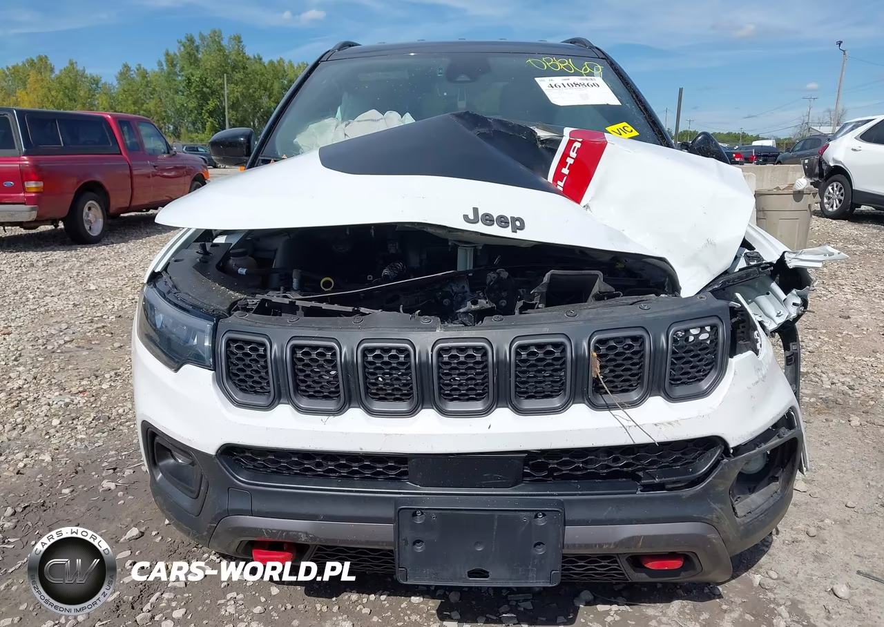 2024 Jeep Compass Trailhawk 4X4 VIN:3C4NJDDN6RT596957 - 12