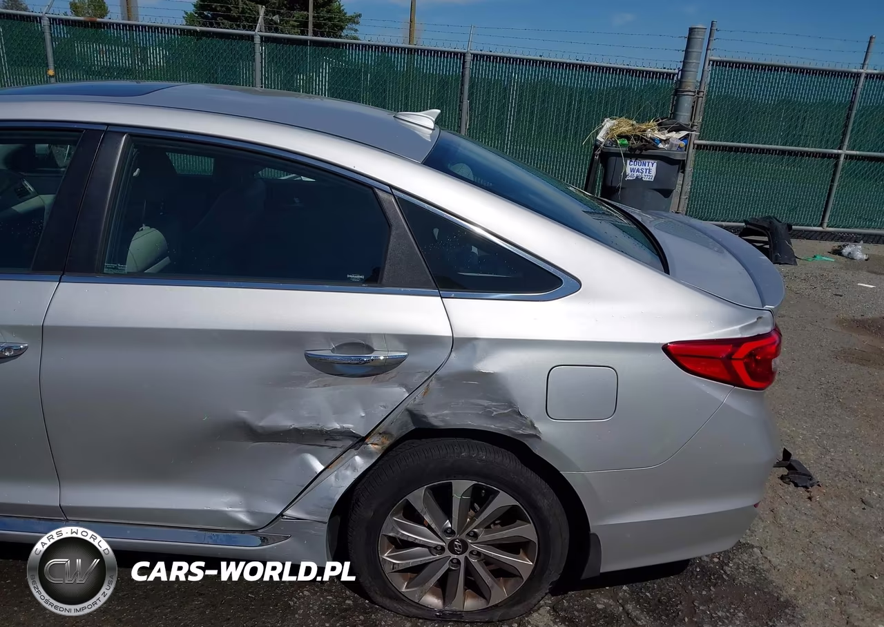2017 Hyundai Sonata Sport VIN:5NPE34AF7HH452131 - 6