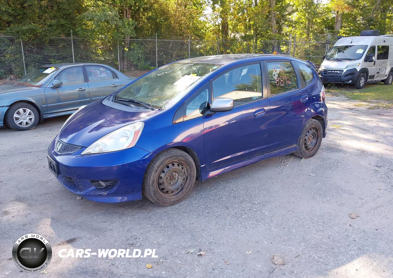 2011 Honda Fit Sport VIN:JHMGE8H53BC021990 - 2