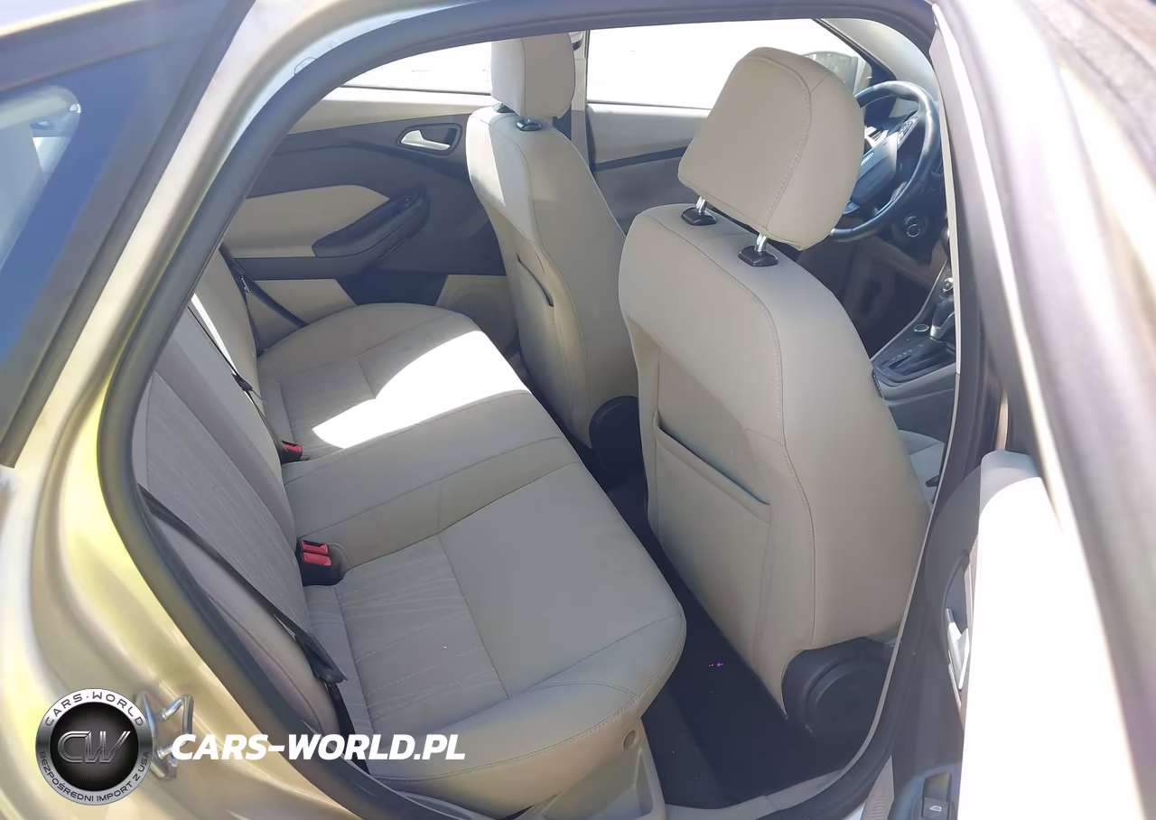 2017 Ford Focus Se VIN:1FADP3F21HL301271 - 8