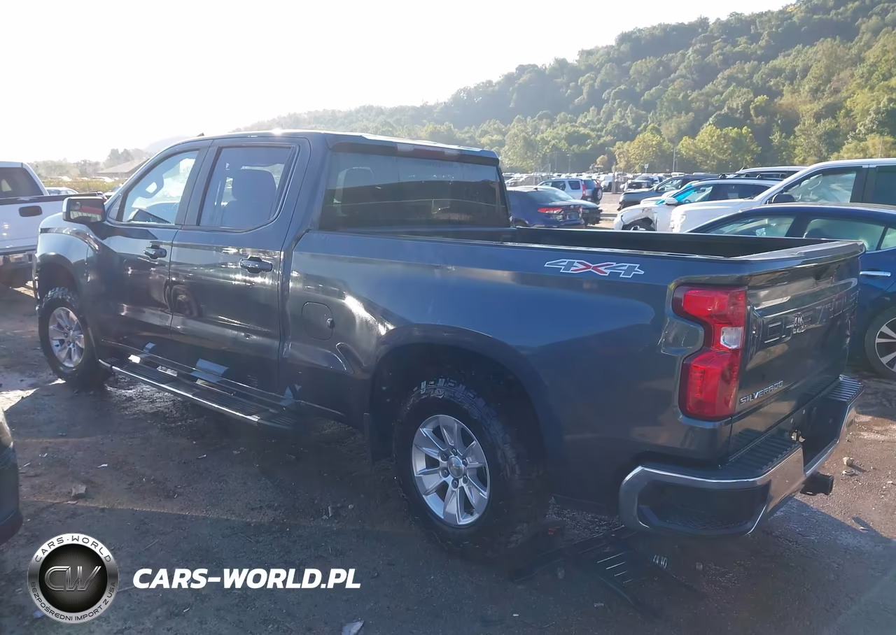 2019 Chevrolet Silverado 1500 Lt VIN:1GCUYDED4KZ270490 - 3