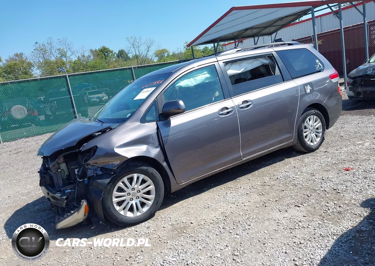 2013 Toyota Sienna Xle V6 8 Passenger VIN:5TDYK3DC4DS302154 - 2