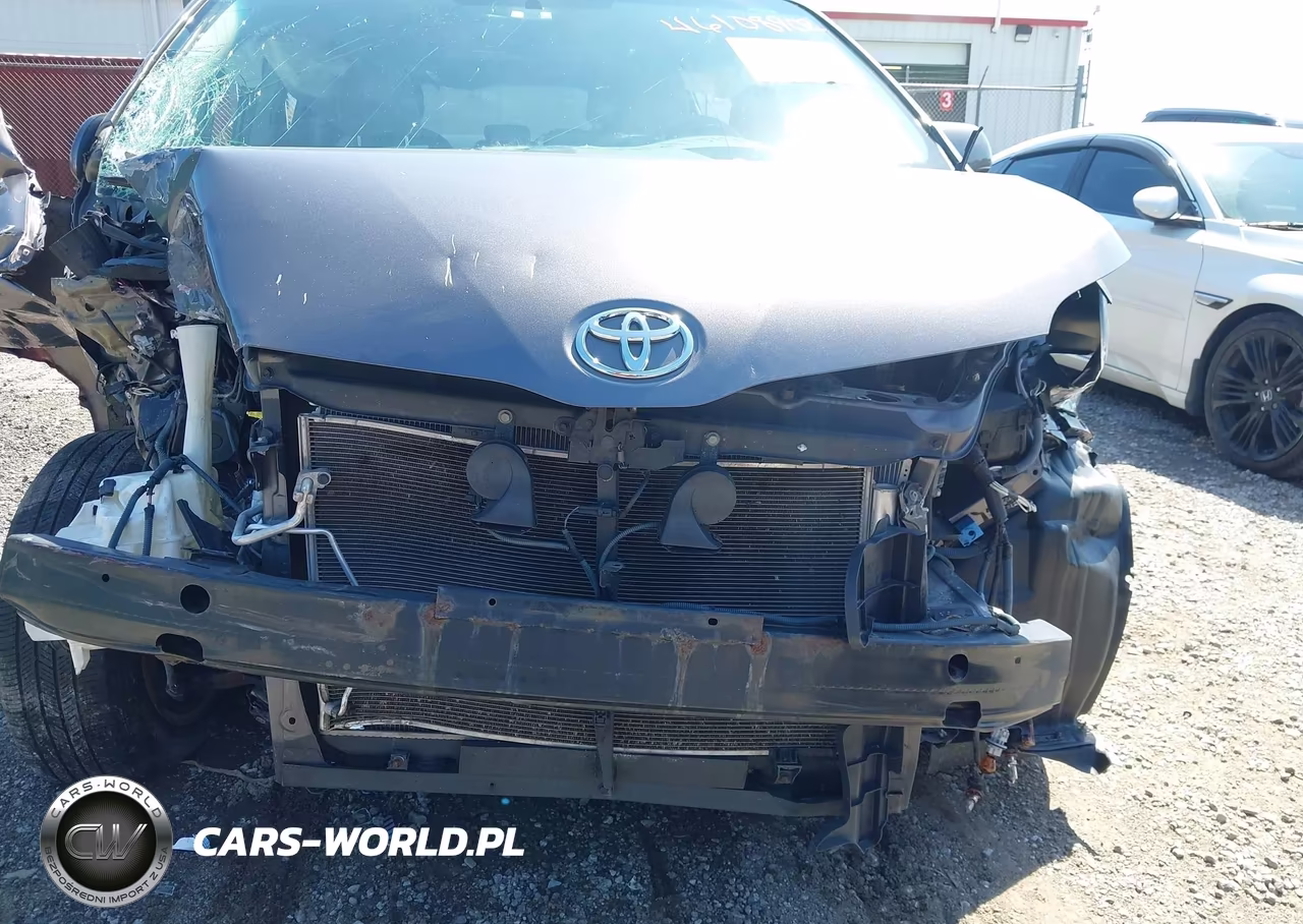 2013 Toyota Sienna Xle V6 8 Passenger VIN:5TDYK3DC4DS302154 - 6