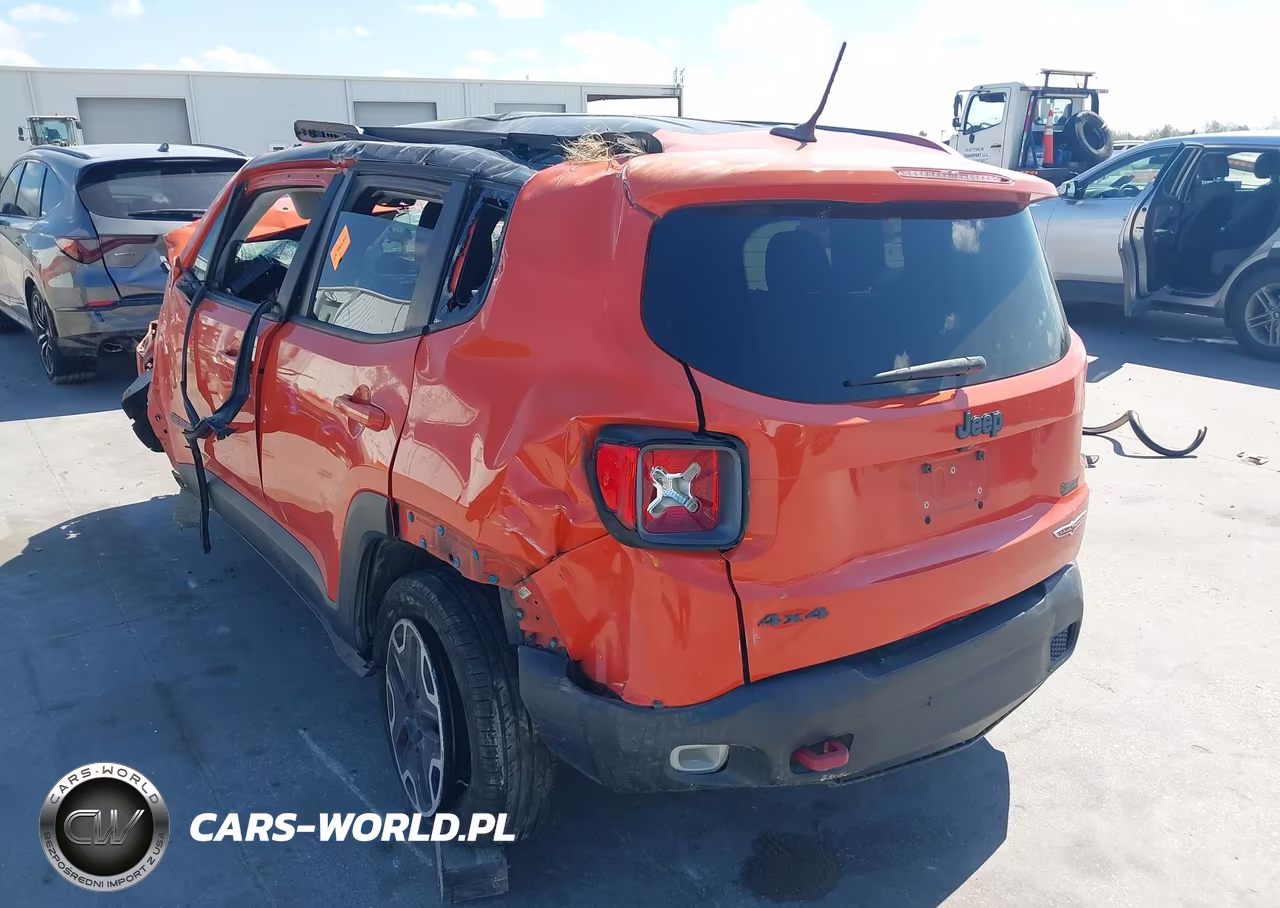 2015 Jeep Renegade Trailhawk VIN:ZACCJBCT0FPB36224 - 3