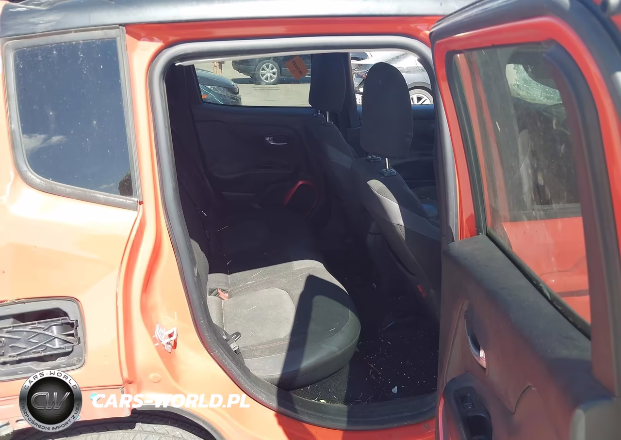 2015 Jeep Renegade Trailhawk VIN:ZACCJBCT0FPB36224 - 8