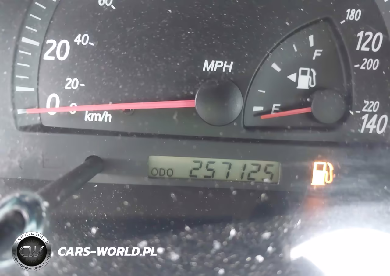 2002 Toyota Camry Xle VIN:4T1BE30K82U043179 - 7