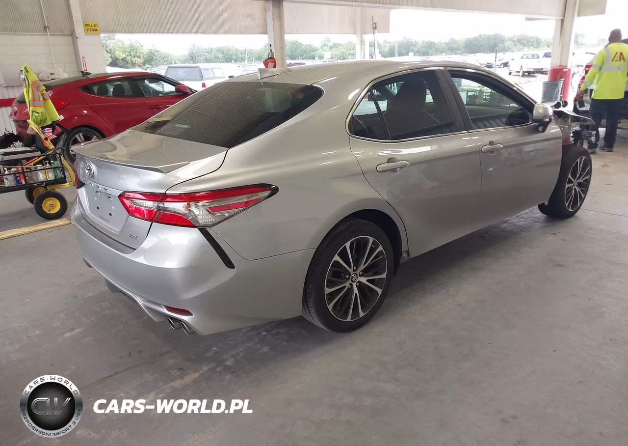 2019 Toyota Camry Se VIN:4T1B11HK4KU172329 - 4
