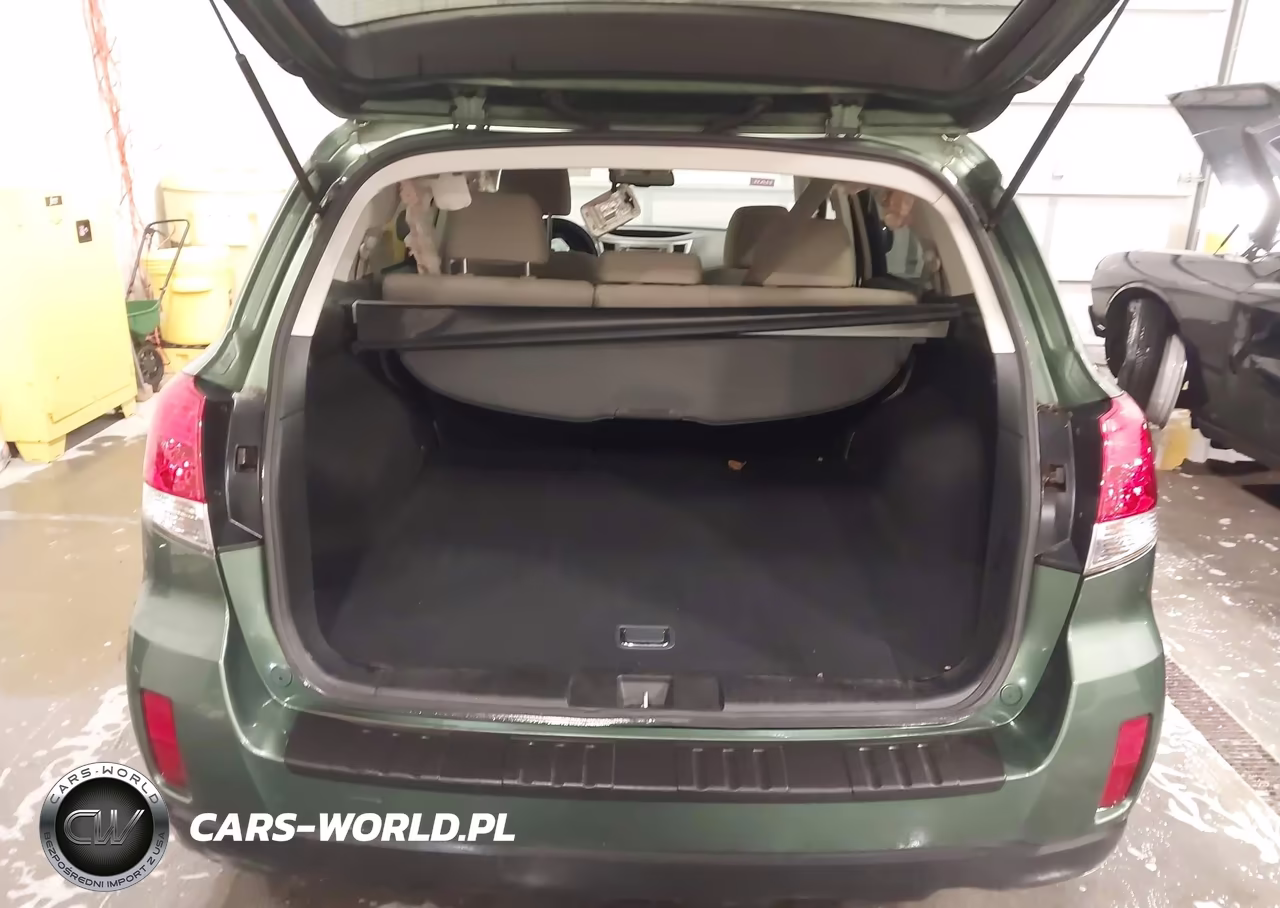 2013 Subaru Outback 2.5I Premium VIN:4S4BRCCC0D3298331 - 18