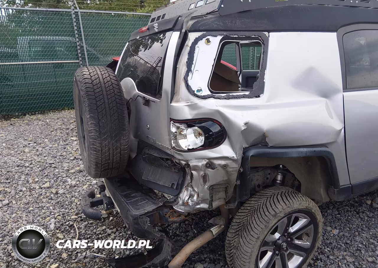 2007 Toyota Fj Cruiser VIN:JTEBU11F270076542 - 17