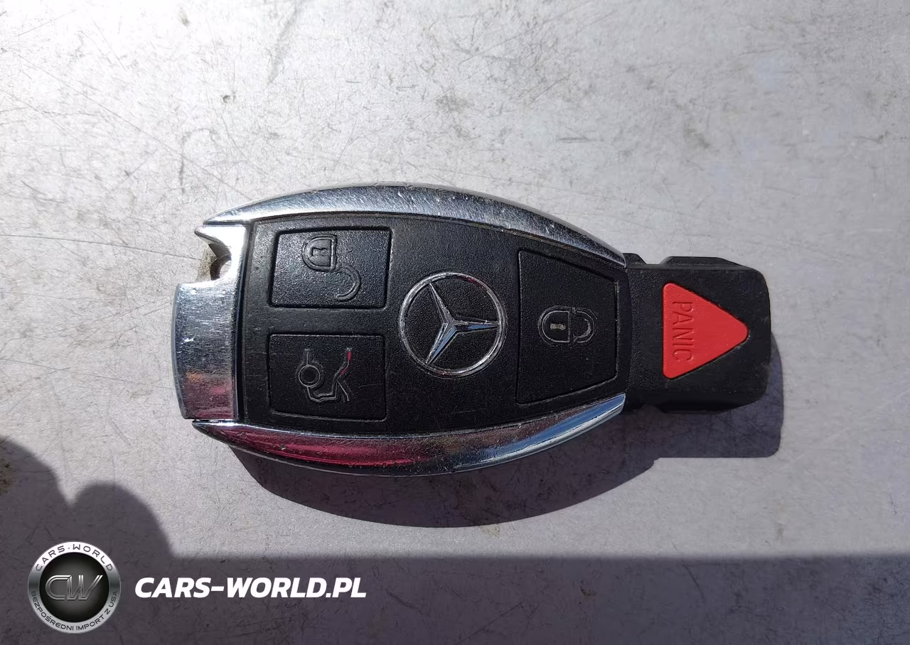 2016 Mercedes-Benz C 300 VIN:55SWF4JB2GU157121 - 11