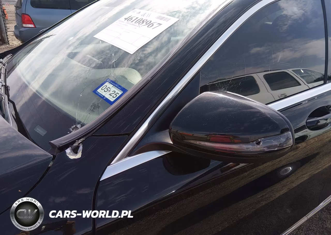 2016 Mercedes-Benz C 300 VIN:55SWF4JB2GU157121 - 6