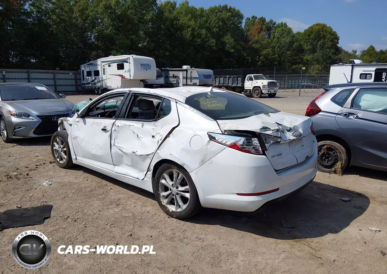 2013 Kia Optima Lx VIN:5XXGM4A70DG161099 - 3