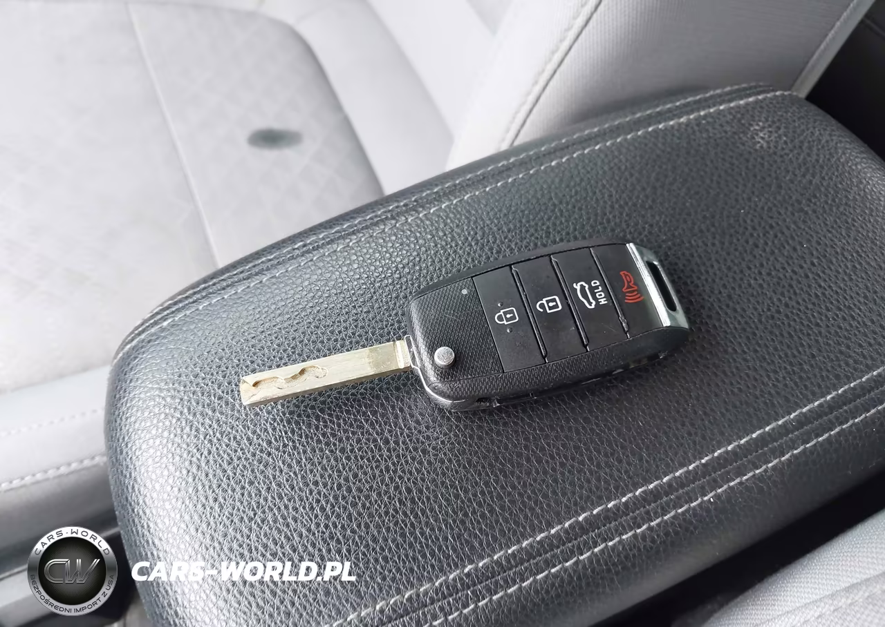 2018 Kia Rio S VIN:3KPA24AB6JE086221 - 11