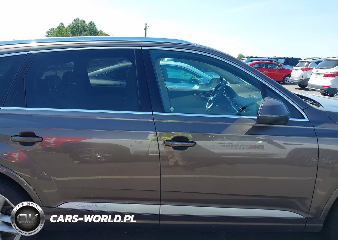 2017 Audi Q7 3.0T Premium VIN:WA1VAAF73HD020187 - 14
