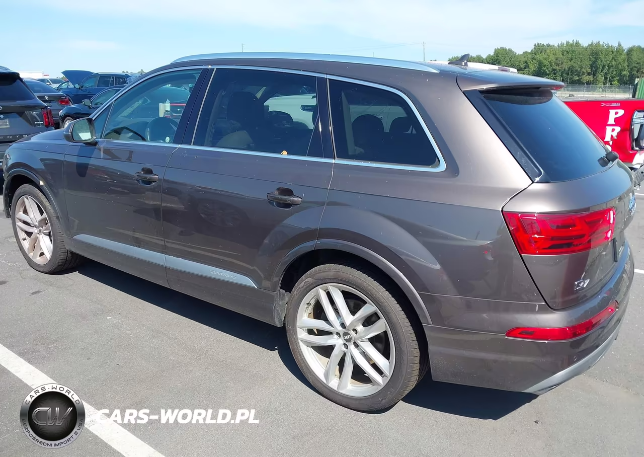 2017 Audi Q7 3.0T Premium VIN:WA1VAAF73HD020187 - 3