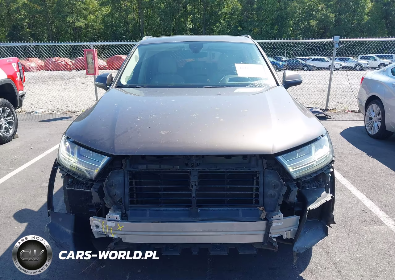 2017 Audi Q7 3.0T Premium VIN:WA1VAAF73HD020187 - 6