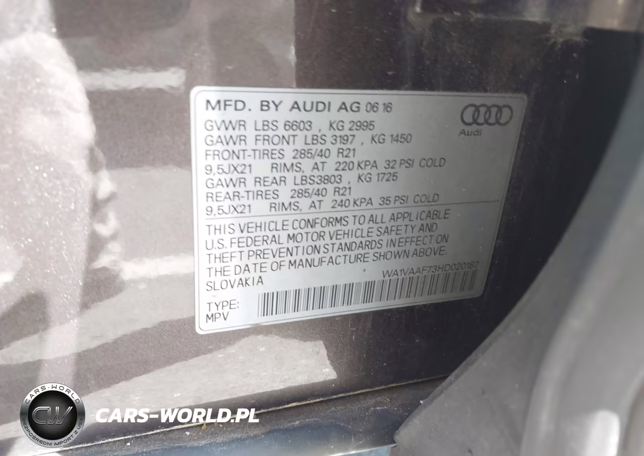 2017 Audi Q7 3.0T Premium VIN:WA1VAAF73HD020187 - 9