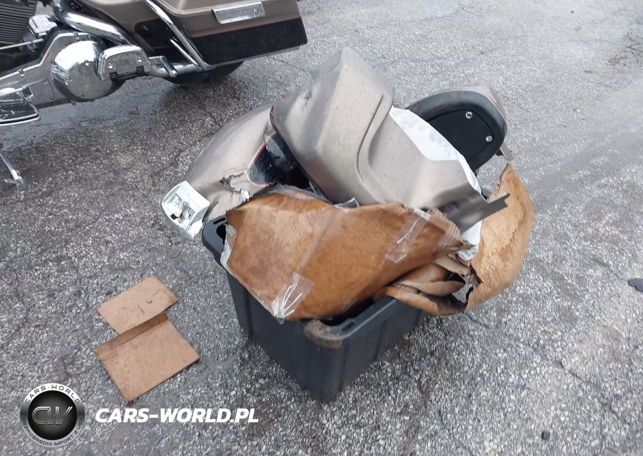 2004 Harley-Davidson Flhtcui VIN:1HD1FCW184Y620377 - 12