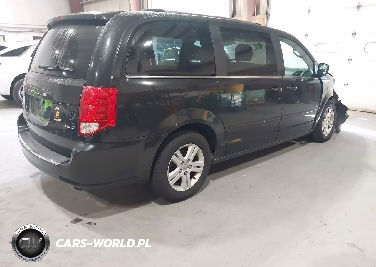 2013 Dodge Grand Caravan Crew VIN:2C4RDGDG8DR800472 - 4