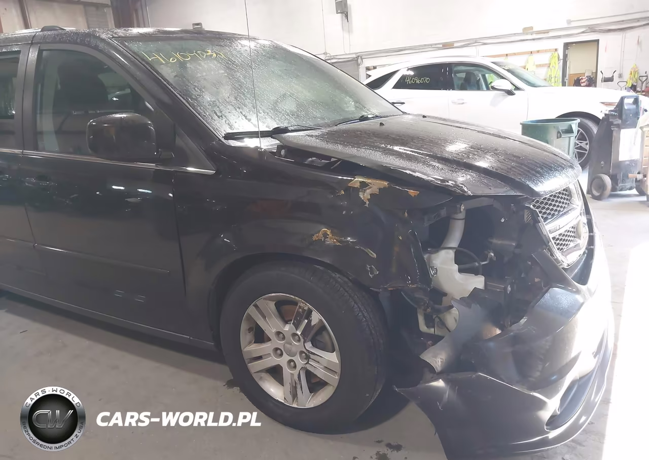 2013 Dodge Grand Caravan Crew VIN:2C4RDGDG8DR800472 - 6