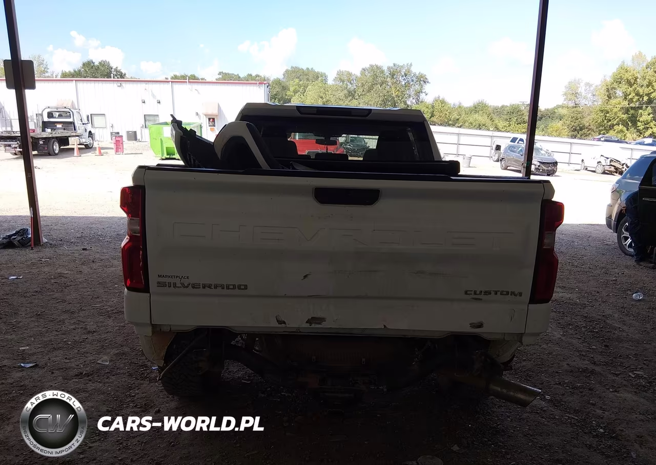 2019 Chevrolet Silverado 1500 Custom VIN:1GCPYBEH9KZ337864 - 17