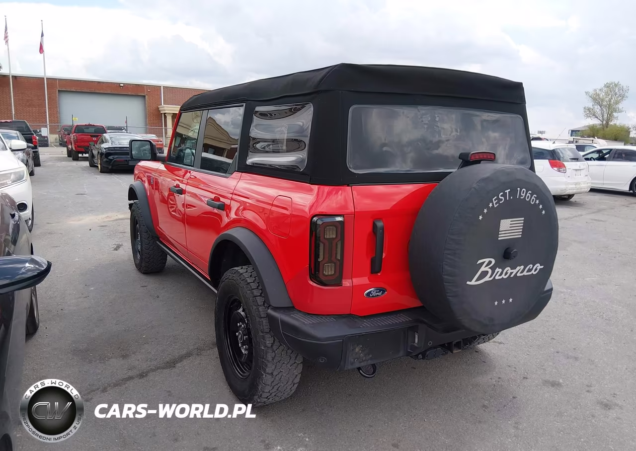 2022 Ford Bronco Base VIN:1FMEE5BP8NLA86609 - 3