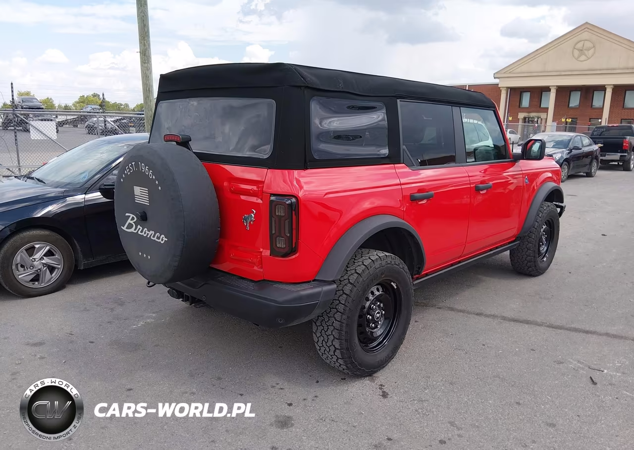 2022 Ford Bronco Base VIN:1FMEE5BP8NLA86609 - 4