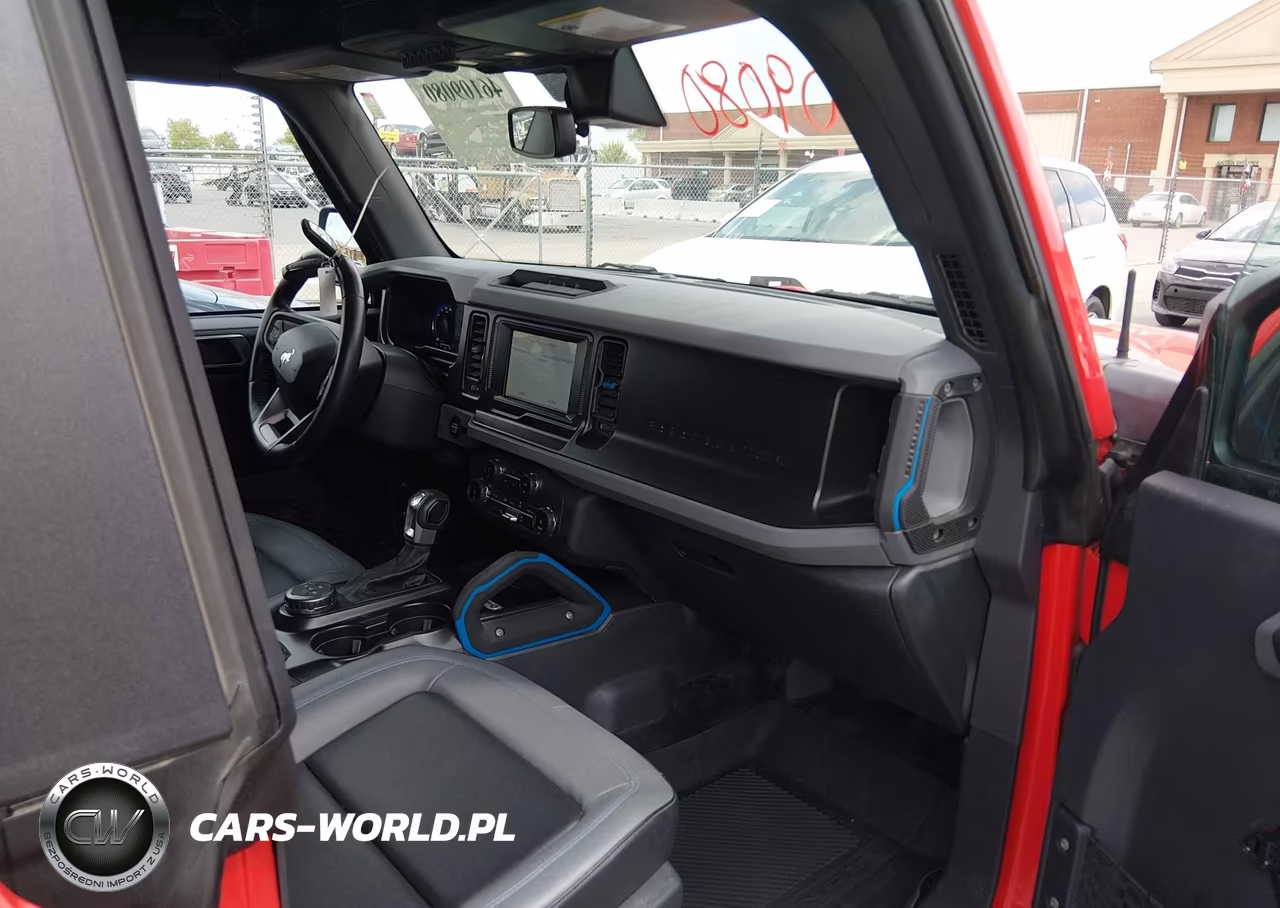 2022 Ford Bronco Base VIN:1FMEE5BP8NLA86609 - 5