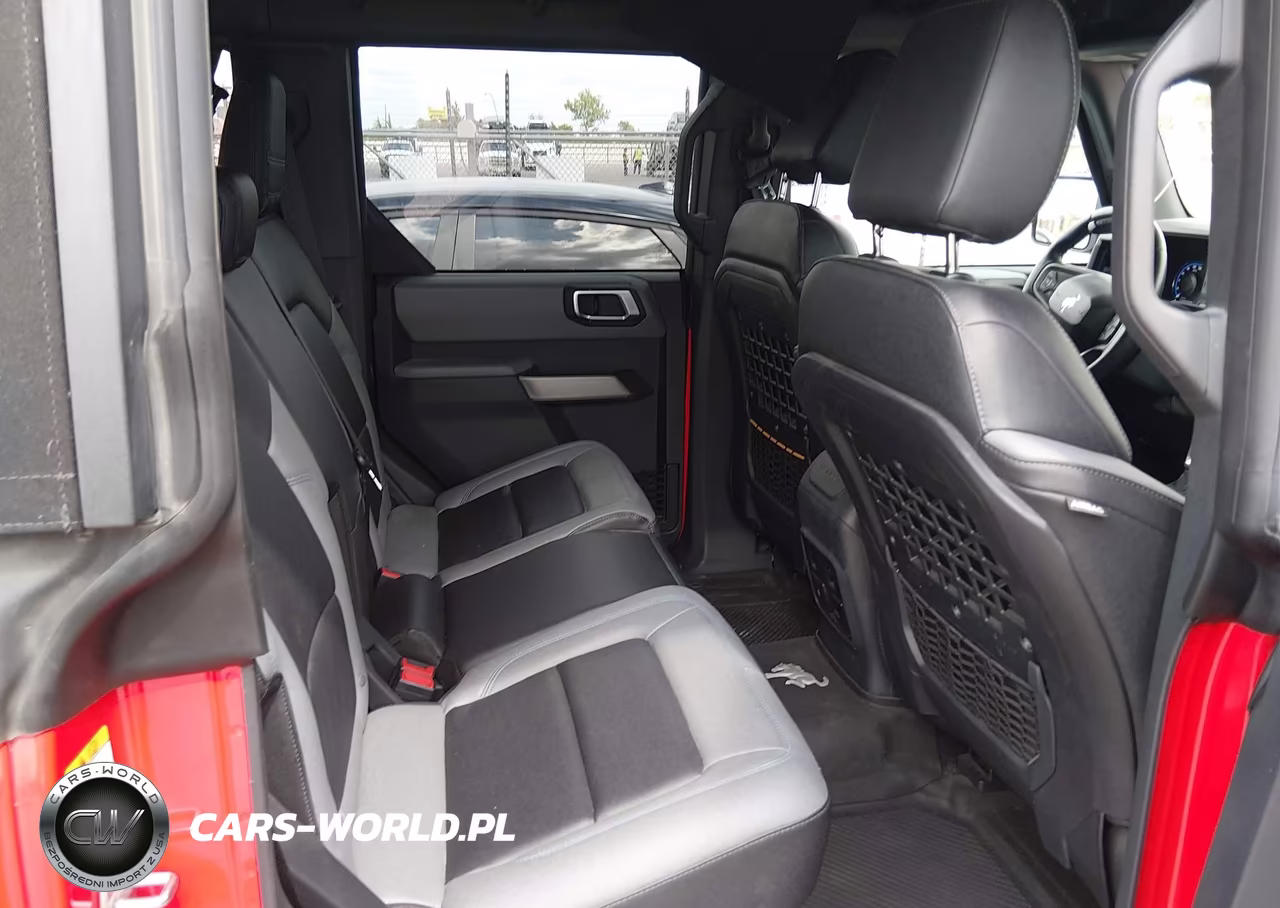 2022 Ford Bronco Base VIN:1FMEE5BP8NLA86609 - 8