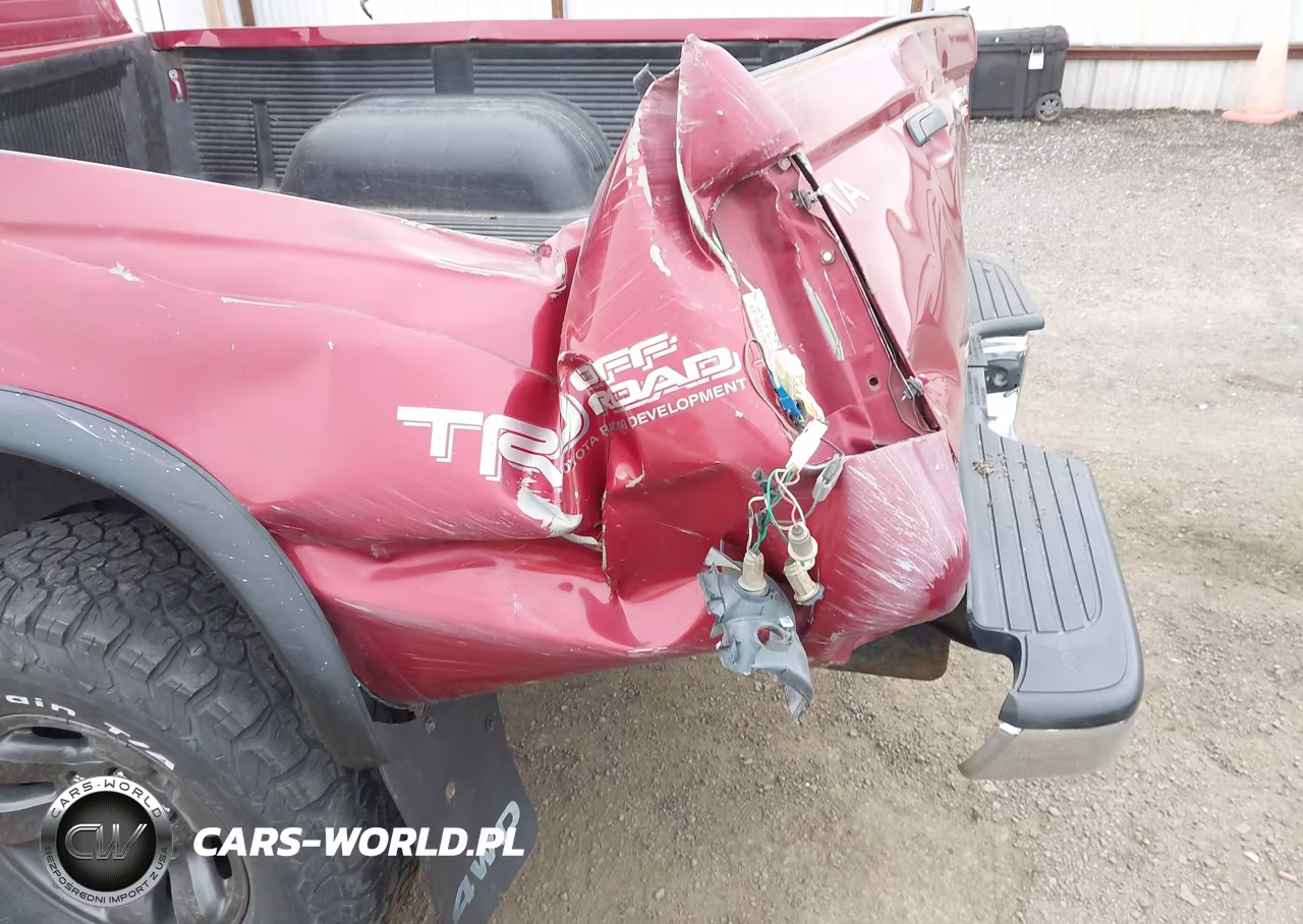 1999 Toyota Tacoma VIN:4TAWN72N6XZ434082 - 12