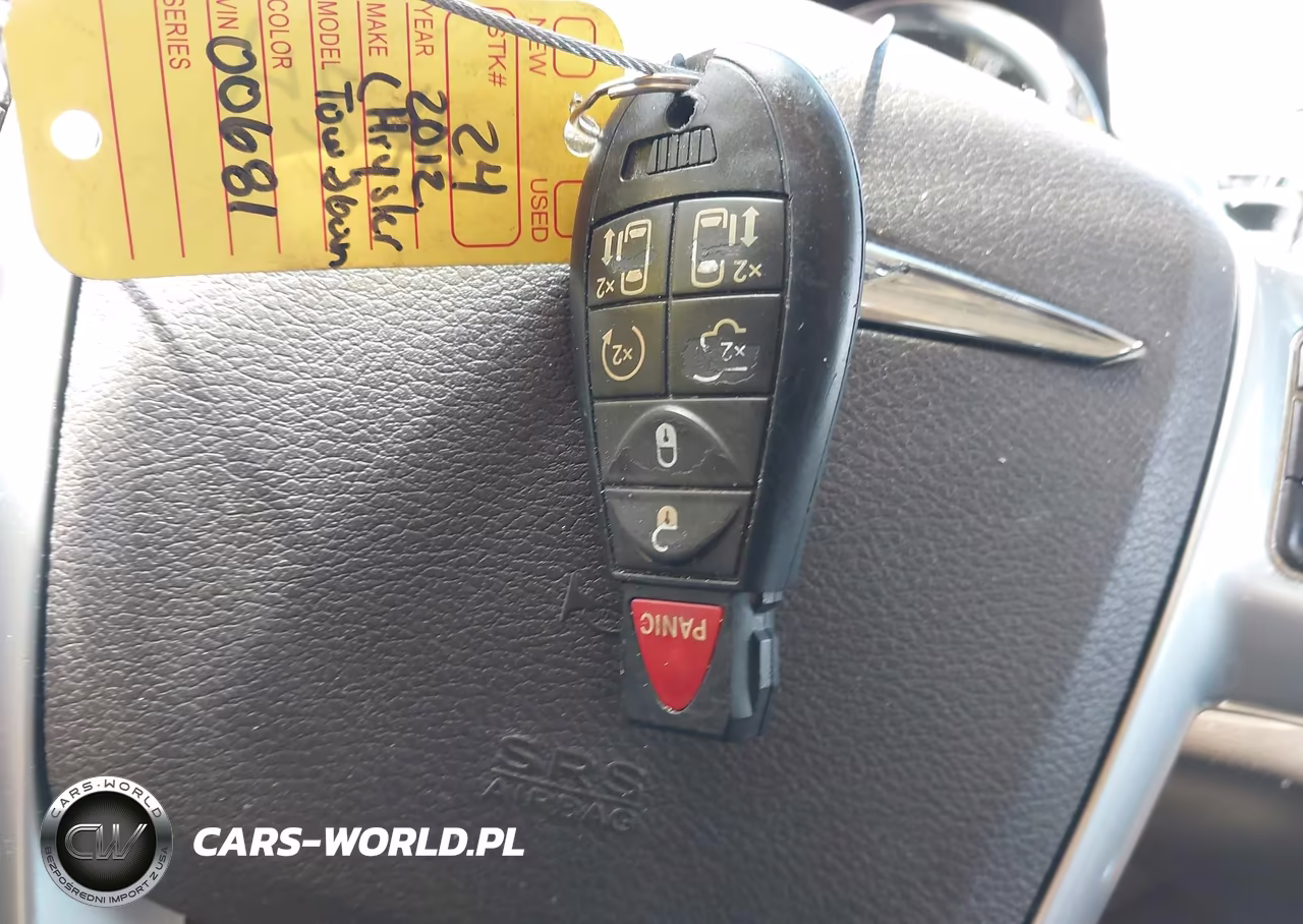 2012 Chrysler Town & Country Limited VIN:2C4RC1GG1CR300681 - 11