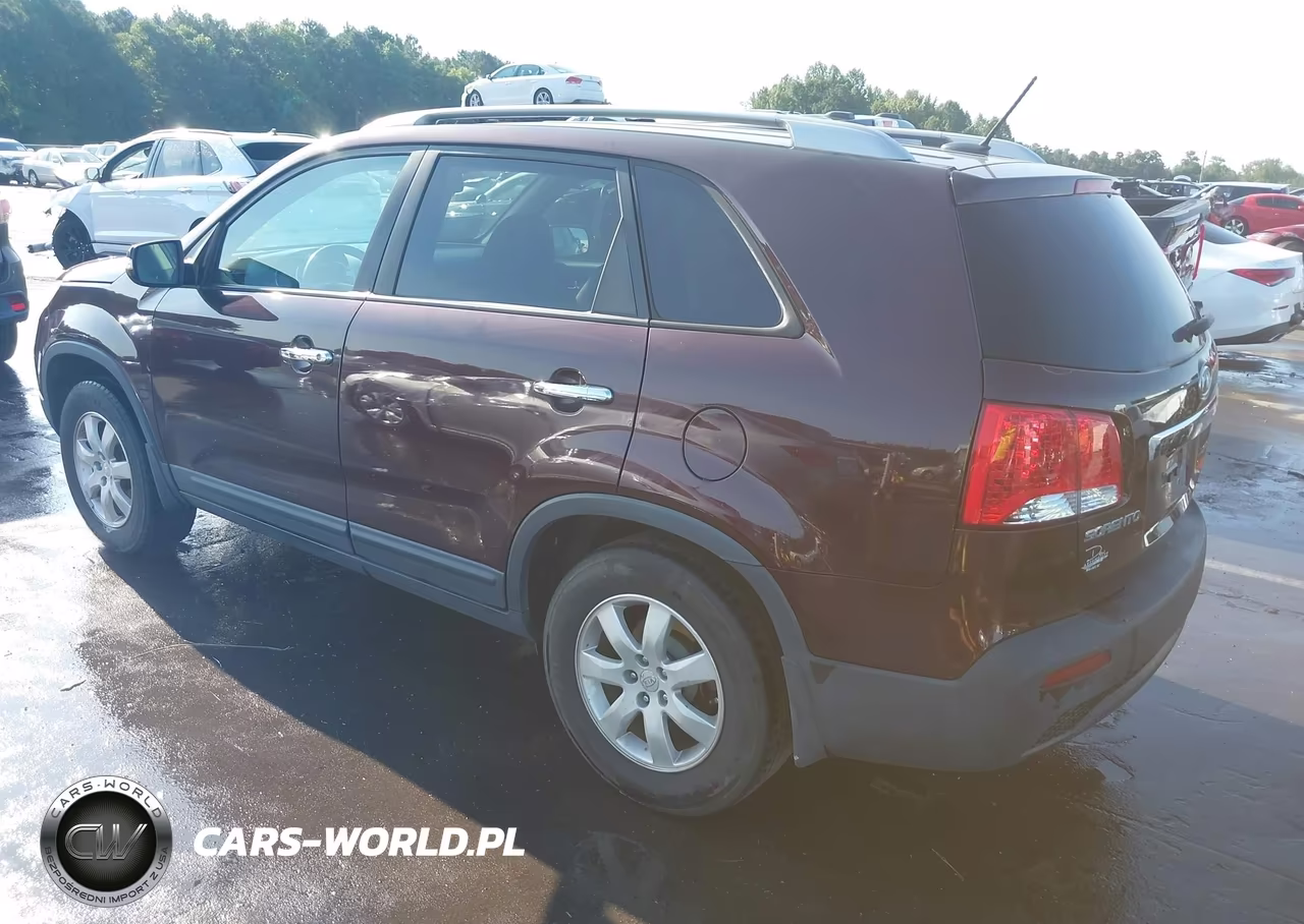 2012 Kia Sorento Lx VIN:5XYKT4A61CG188908 - 3