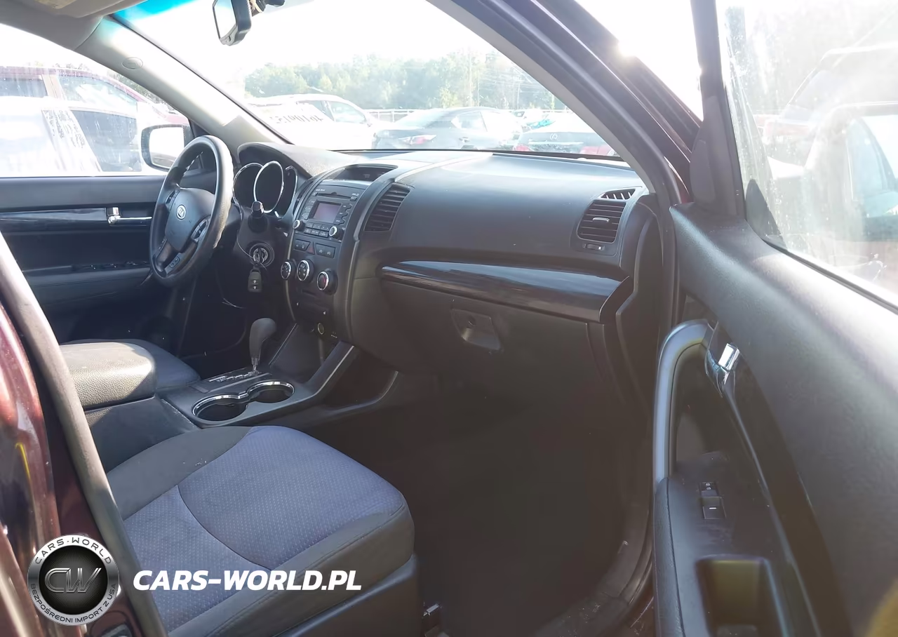 2012 Kia Sorento Lx VIN:5XYKT4A61CG188908 - 5