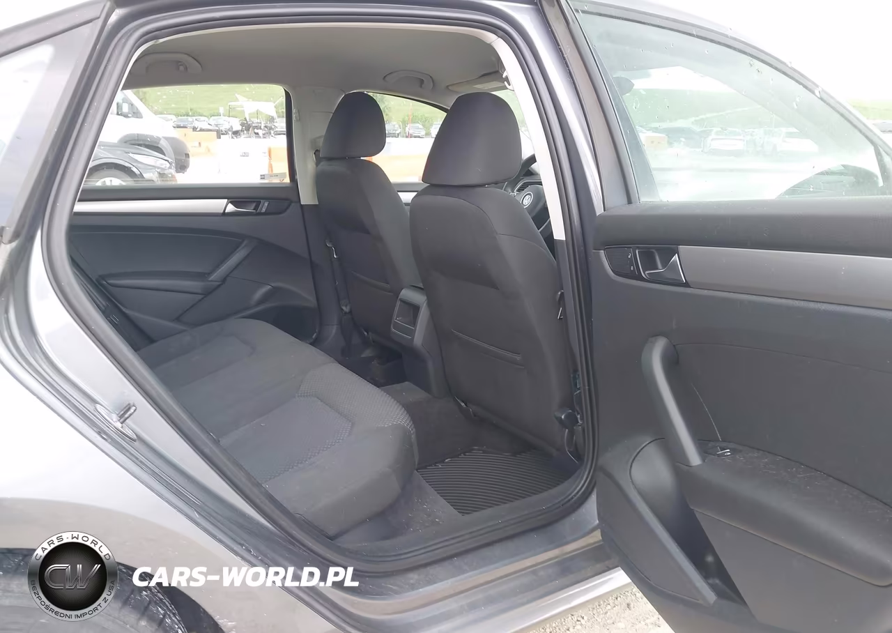 2012 Volkswagen Passat 2.5L S VIN:1VWAP7A33CC029106 - 8