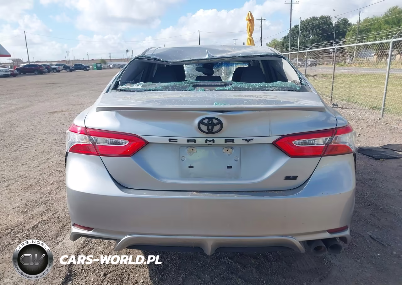 2020 Toyota Camry Se VIN:4T1G11AK8LU865969 - 16