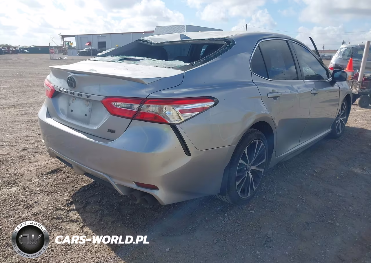 2020 Toyota Camry Se VIN:4T1G11AK8LU865969 - 4