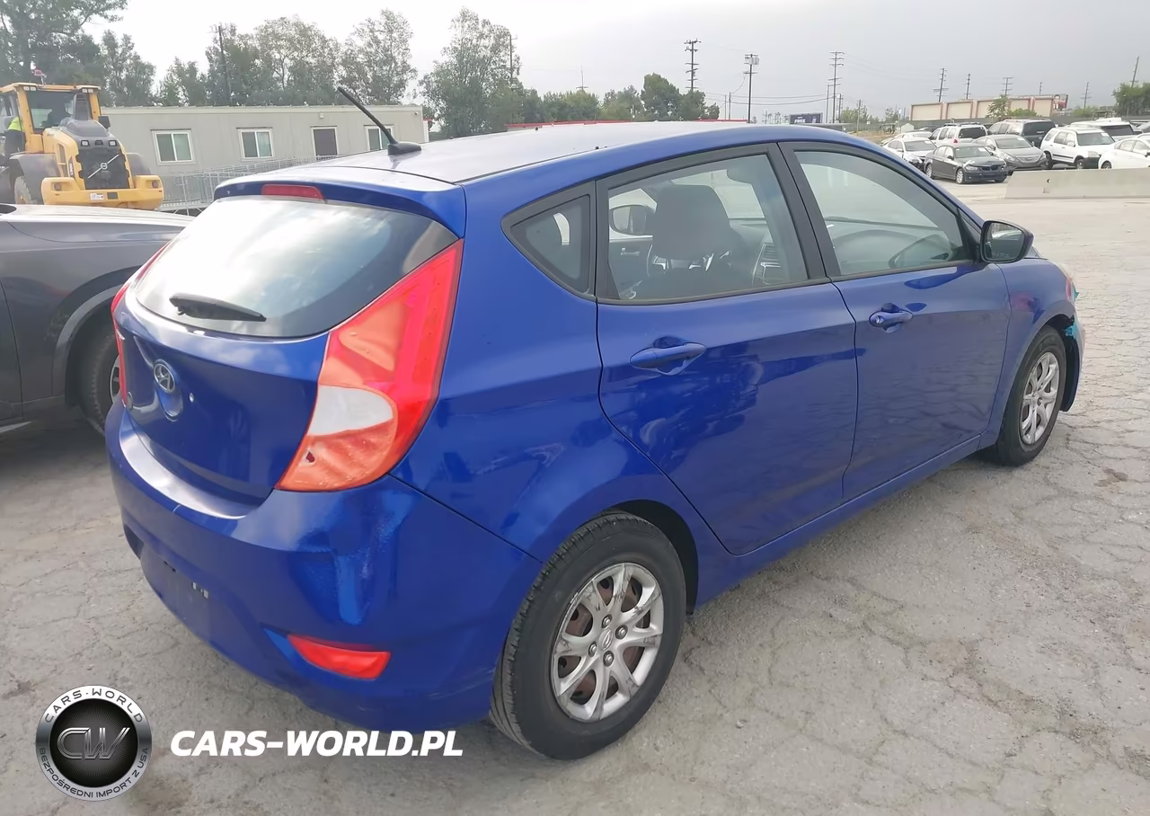 2013 Hyundai Accent Gs VIN:KMHCT5AE3DU088631 - 4