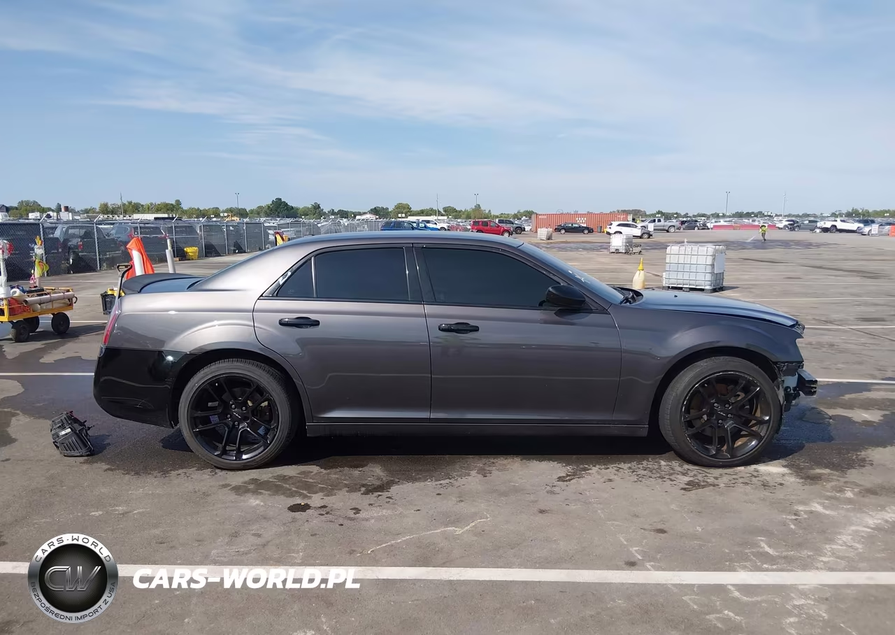 2013 Chrysler 300 Motown VIN:2C3CCARG8DH573695 - 14