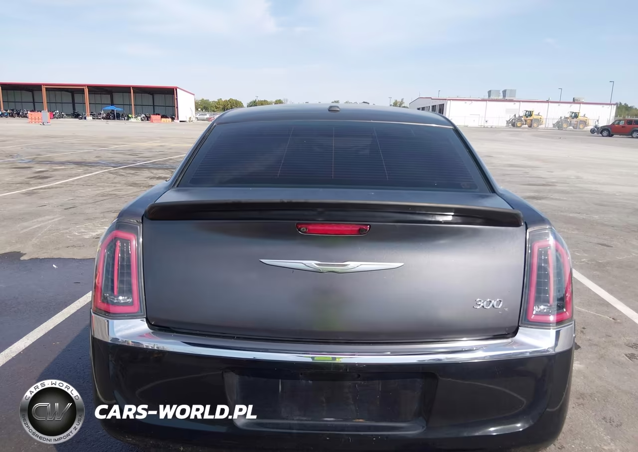 2013 Chrysler 300 Motown VIN:2C3CCARG8DH573695 - 17