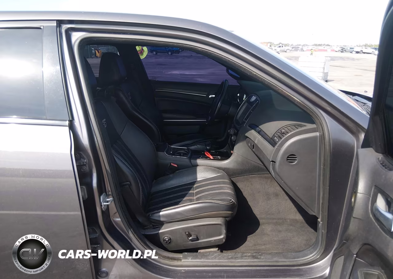 2013 Chrysler 300 Motown VIN:2C3CCARG8DH573695 - 5