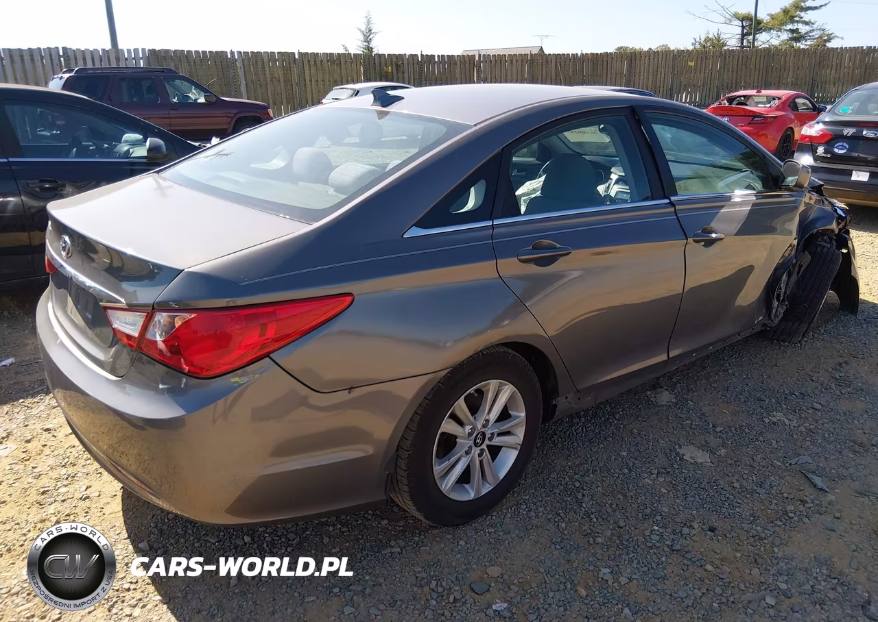 2013 Hyundai Sonata Gls VIN:5NPEB4ACXDH630911 - 4