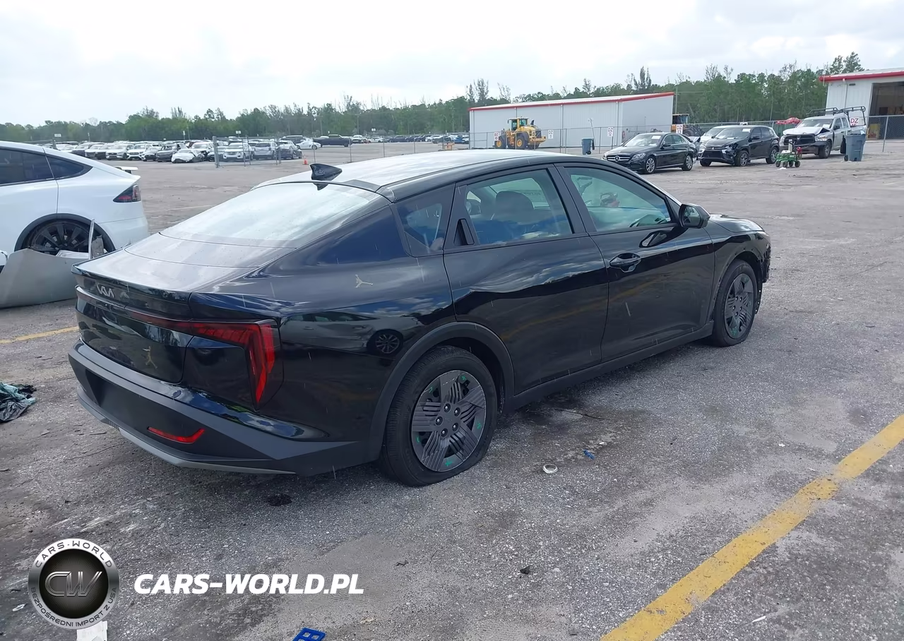 2026 Kia K4 Lx VIN:3KPFT4DE8TE364791 - 4