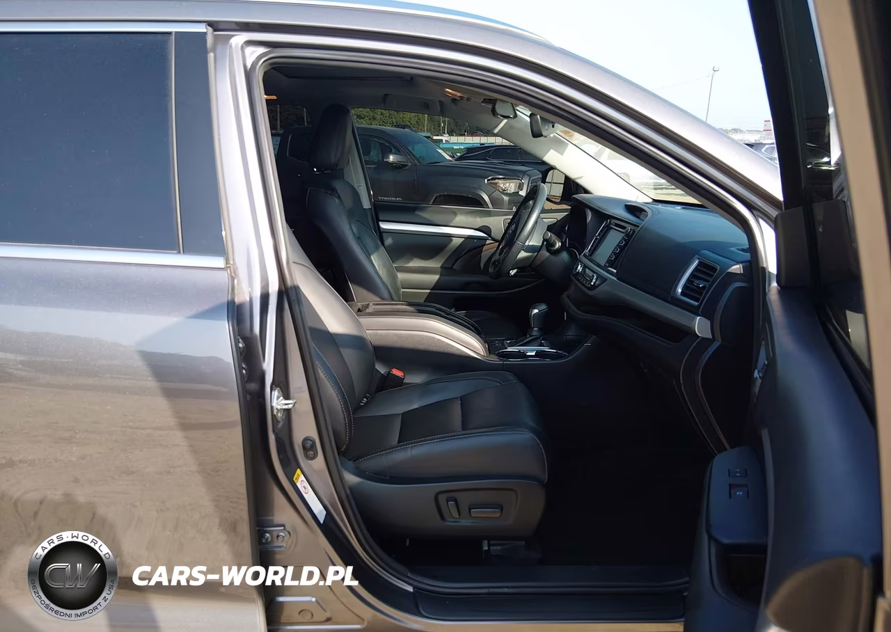 2018 Toyota Highlander Xle VIN:5TDKZRFH6JS549152 - 5