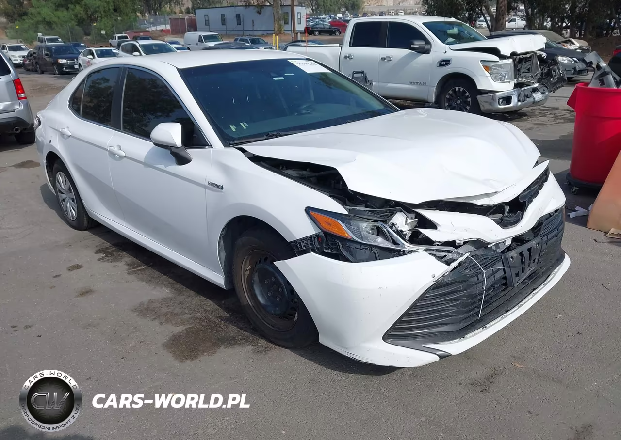 2018 Toyota Camry Hybrid Le